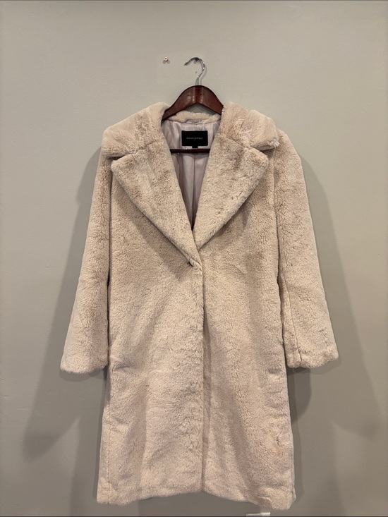 Banana Republic Jackets & Blazers - Banana Republic Cream Faux Fur Teddy Coat Longline Jacket